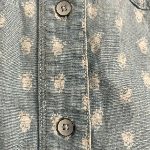 Madewell Denim L/S woven with white ditsy floral print- size S - Picture 2 of 5